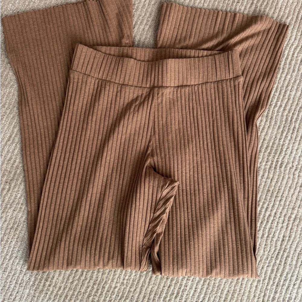 Cale Brown Ribbed Two-Piece Set - Picture 3 of 7